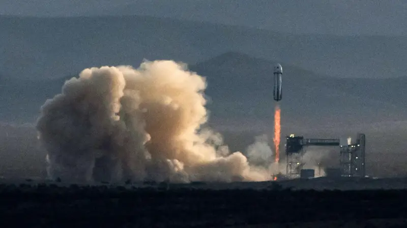 Katy Perry y momento capturado del despegue de Blue Origin