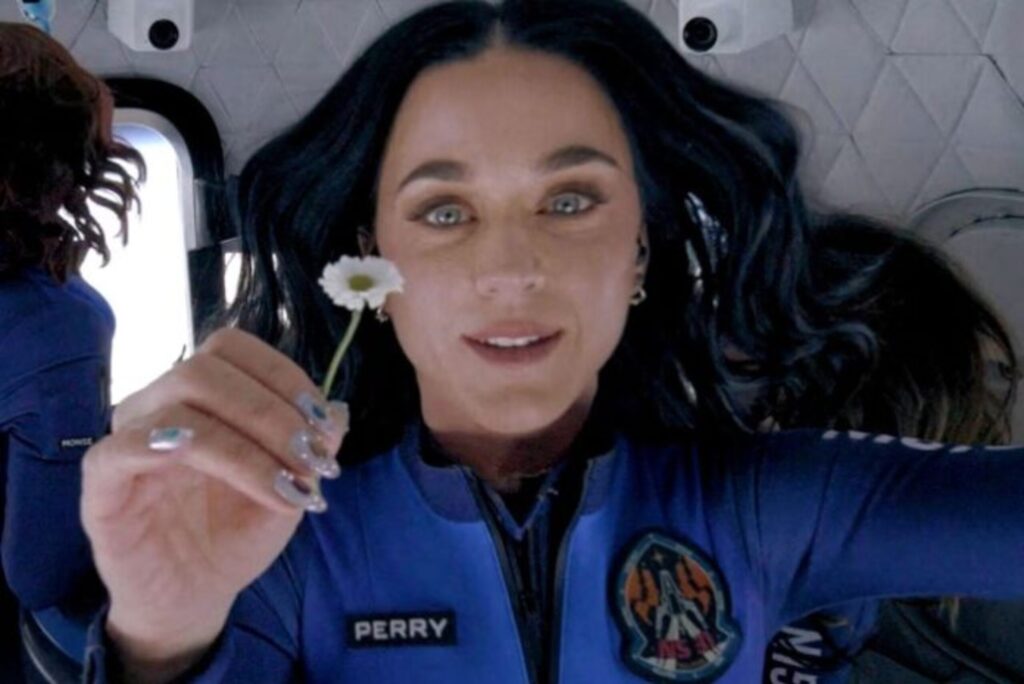 Katy Perry en el espacio